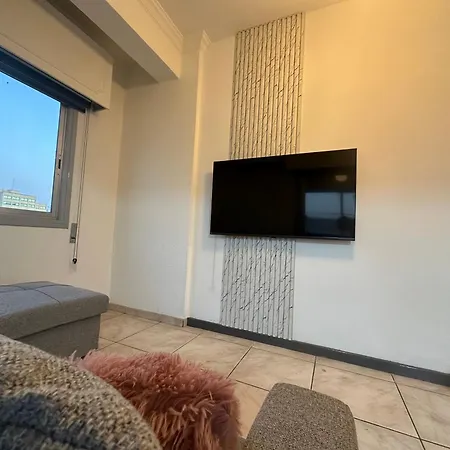 Apartment Adonis - *