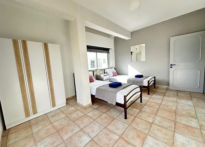 Adonis - 尼科西亚