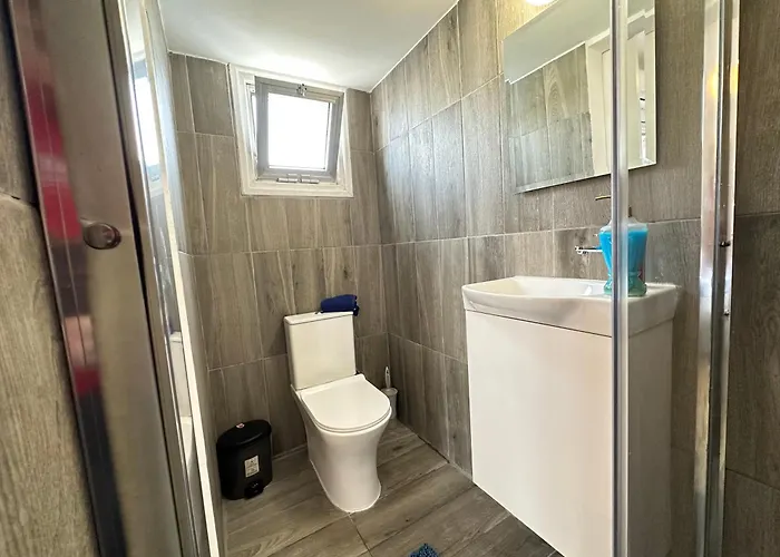 Adonis - 公寓 尼科西亚