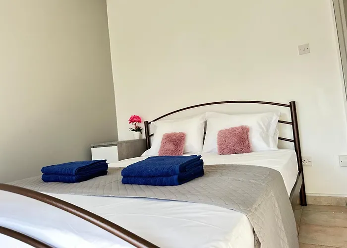 Lägenhet Adonis - *